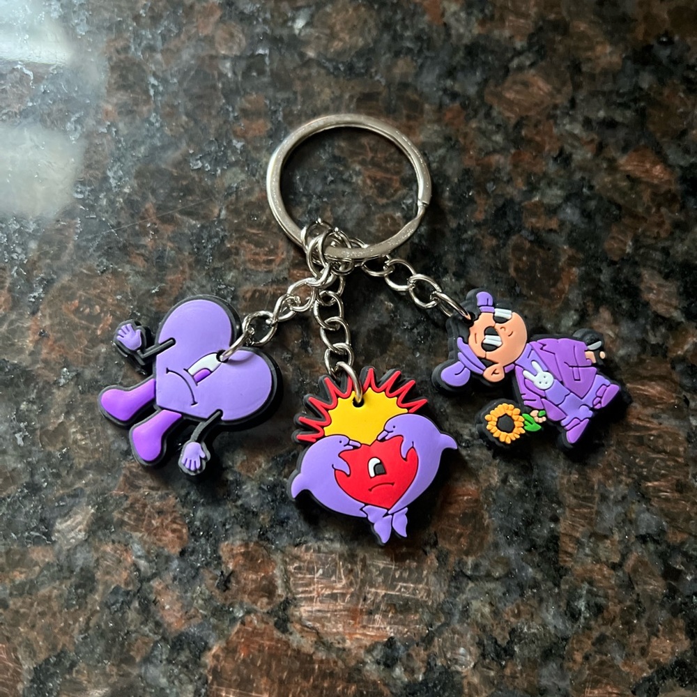 **NEW** Bad Bunny Keychains - Picture 2 of 4